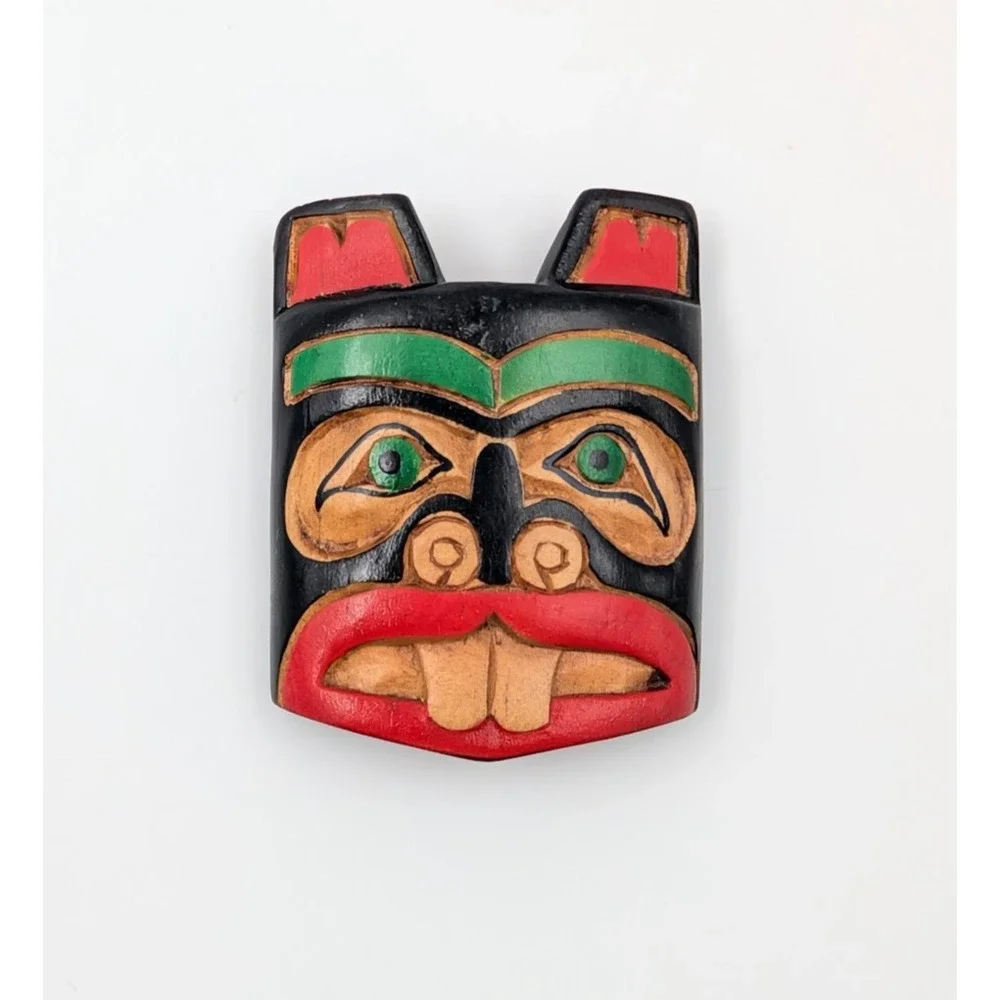 Artie George Signed Beaver Mask Brooch Carved Yellow Cedar Salish‎ First Nations